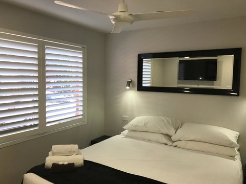 Jesmond Executive Villas - Accommodation Mount Tamborine 8