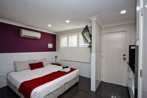 Jesmond Executive Villas - Accommodation Mount Tamborine 38