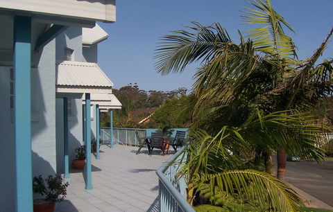 Breakers Apartments - Accommodation Mount Tamborine 14
