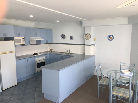 Breakers Apartments - Accommodation Mount Tamborine 8