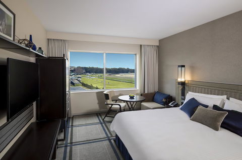 The William Inglis Mgallery - Accommodation Mount Tamborine 9