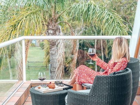 Waves Byron Bay - Accommodation Mount Tamborine 19