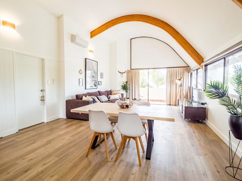 Waves Byron Bay - Accommodation Mount Tamborine 4