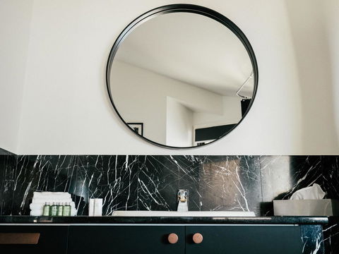 Waves Byron Bay - Accommodation Mount Tamborine 16