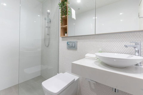 Japanese Style Waterfront Apt Wt Rooftop Pool - Accommodation Mount Tamborine 12