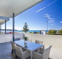 Beachfront Apartment Unit 2 - Accommodation Mount Tamborine