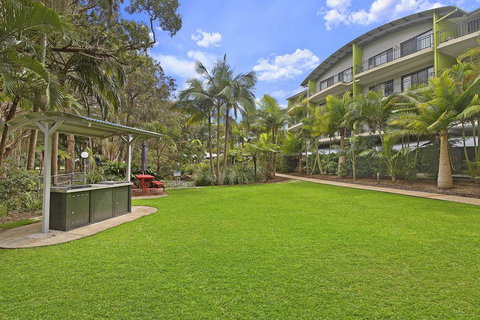 Flynns Beach Resort - Accommodation Mount Tamborine 1