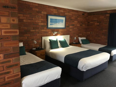 Pelican Motor Inn - Accommodation Mount Tamborine 14