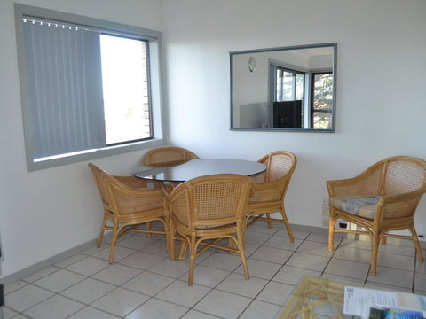 Oxley 8 At Tuncurry - Accommodation Mount Tamborine 2