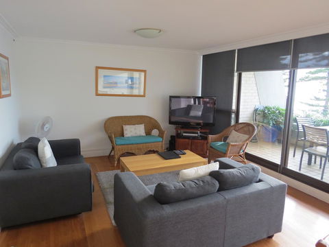 Manly Paradise Motel & Apartments - Accommodation Mount Tamborine 25