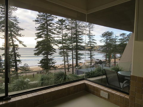 Manly Paradise Motel & Apartments - Accommodation Mount Tamborine 36