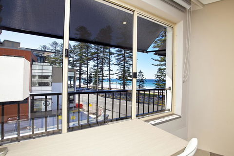 Manly Paradise Motel & Apartments - Accommodation Mount Tamborine 10