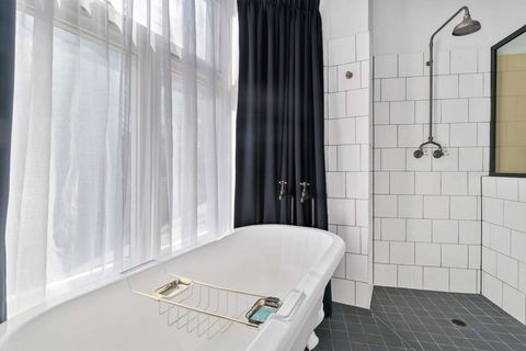 Hotel Harry, Ascend Hotel Collection - Accommodation Mount Tamborine 15