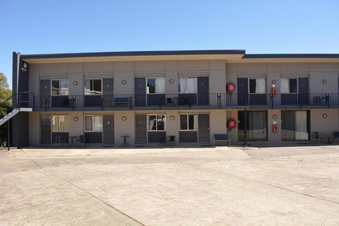 Commercial Hotel Motel Lithgow - Accommodation Mount Tamborine 0