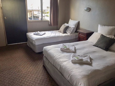 Commercial Hotel Motel Lithgow - Accommodation Mount Tamborine 12