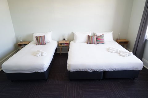 Rosehill Hotel - Accommodation Mount Tamborine 2