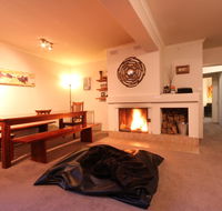 Full Circle Apartments - Accommodation Mount Tamborine