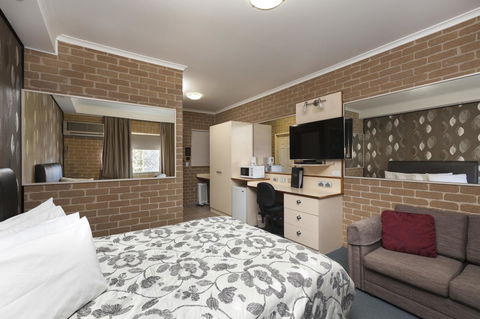Grand Manor Motor Inn - Accommodation Mount Tamborine 7