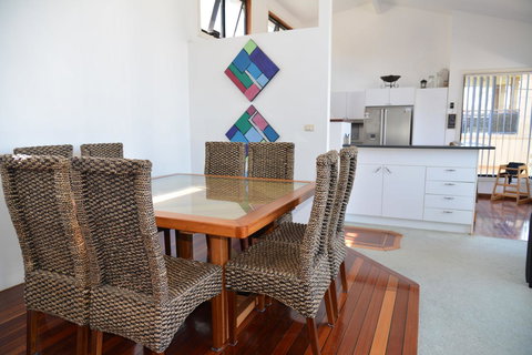 The Boat House - Accommodation Mount Tamborine 4