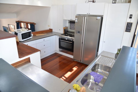 The Boat House - Accommodation Mount Tamborine 5