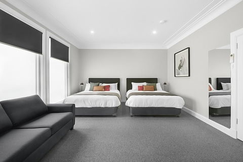 Horse And Jockey Hotel Homebush - Accommodation Mount Tamborine 1