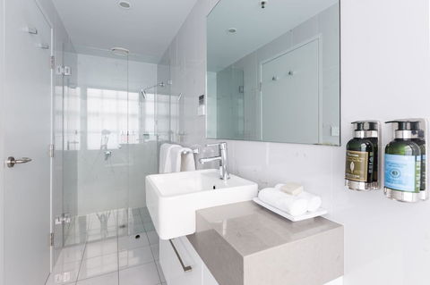 The Lucky Hotel - Accommodation Mount Tamborine 4