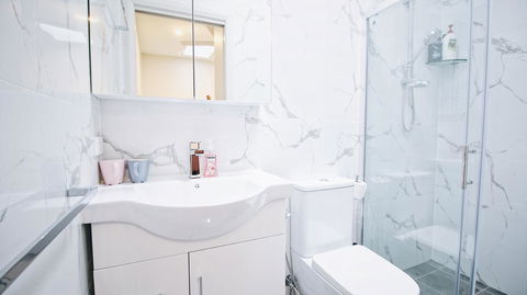 Cozy 5 Bed House In Sydney - Accommodation Mount Tamborine 22