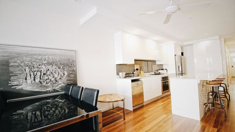 Cozy 5 Bed House In Sydney - Accommodation Mount Tamborine 5