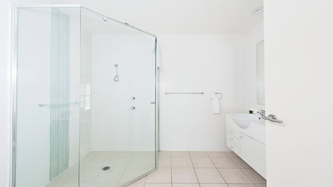 Pacific Blue, Salamander Bay - Accommodation Mount Tamborine 17