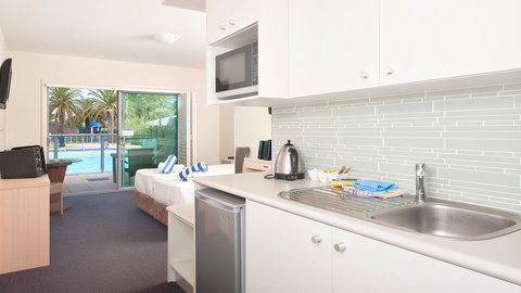 Pacific Blue, Salamander Bay - Accommodation Mount Tamborine 40