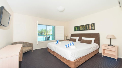Pacific Blue, Salamander Bay - Accommodation Mount Tamborine 32