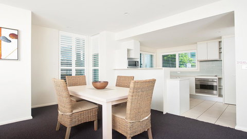 Pacific Blue, Salamander Bay - Accommodation Mount Tamborine 13