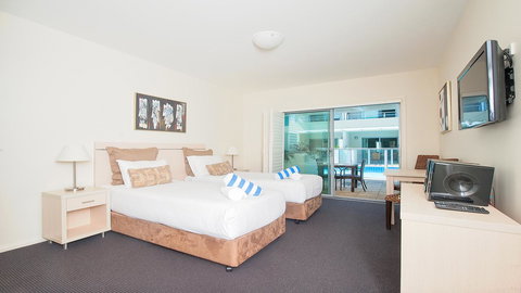 Pacific Blue, Salamander Bay - Accommodation Mount Tamborine 7