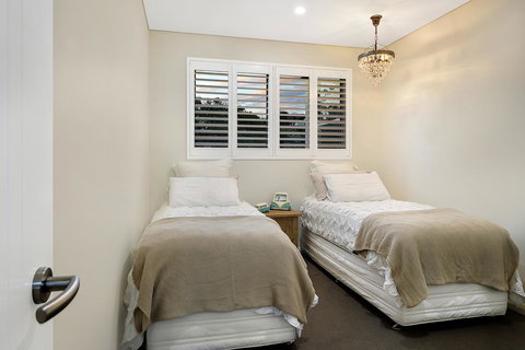 Belle Vue- Penthouse At Black Beach - Accommodation Mount Tamborine 13