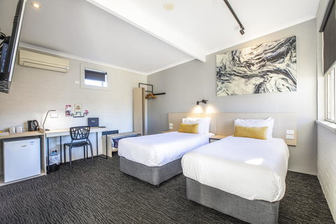 Nightcap At Colyton Hotel - Accommodation Mount Tamborine 2