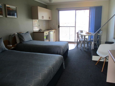 South Seas Motel - Accommodation Mount Tamborine 9