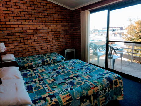 South Seas Motel - Accommodation Mount Tamborine 3