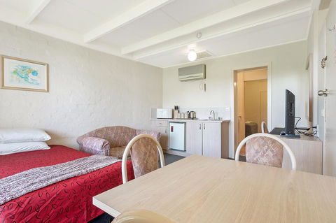 Black Dolphin Resort Motel & Apartments - Accommodation Mount Tamborine 14