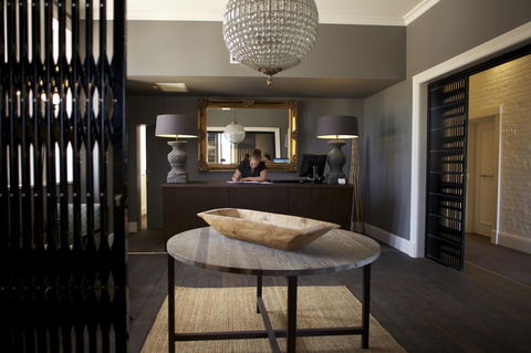 Perry Street Hotel - Accommodation Mount Tamborine 3