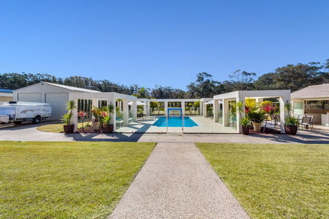 One Mile Mansion - Private Coastal Retreat FREE FAMILY ADVENTURE PASS - Accommodation Mount Tamborine 20