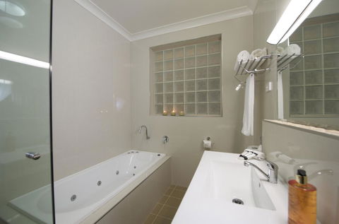 Marty's @ Little Beach - Accommodation Mount Tamborine 19