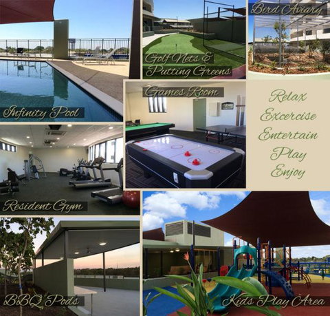 Nomikis\'On The Avenue - Accommodation Mount Tamborine 3