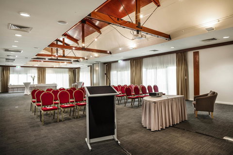 Mercure Darwin Airport Resort - Accommodation Mount Tamborine 38