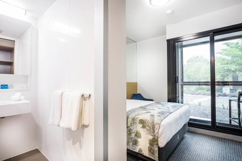 Mercure Darwin Airport Resort - Accommodation Mount Tamborine 10