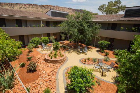 Crowne Plaza Alice Springs Lasseters, An IHG Hotel - Accommodation Mount Tamborine 26