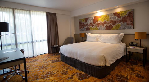 Crowne Plaza Alice Springs Lasseters, An IHG Hotel - Accommodation Mount Tamborine 23