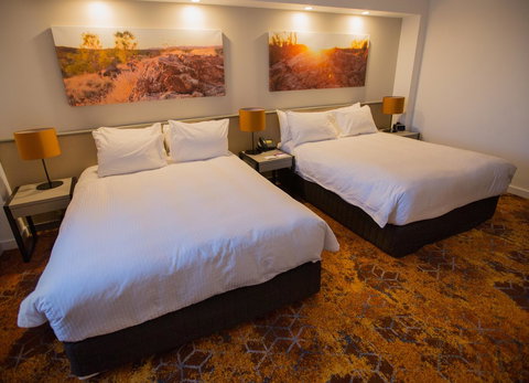 Crowne Plaza Alice Springs Lasseters, An IHG Hotel - Accommodation Mount Tamborine 37