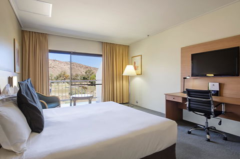 DoubleTree By Hilton Alice Springs - Accommodation Mount Tamborine 9