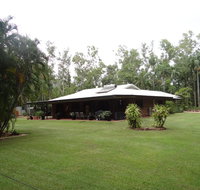 DARWIN'S SHADY ACRES RETREAT - Accommodation Mount Tamborine