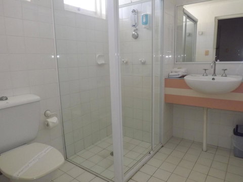 Golden Sands Motor Inn - Accommodation Mount Tamborine 30